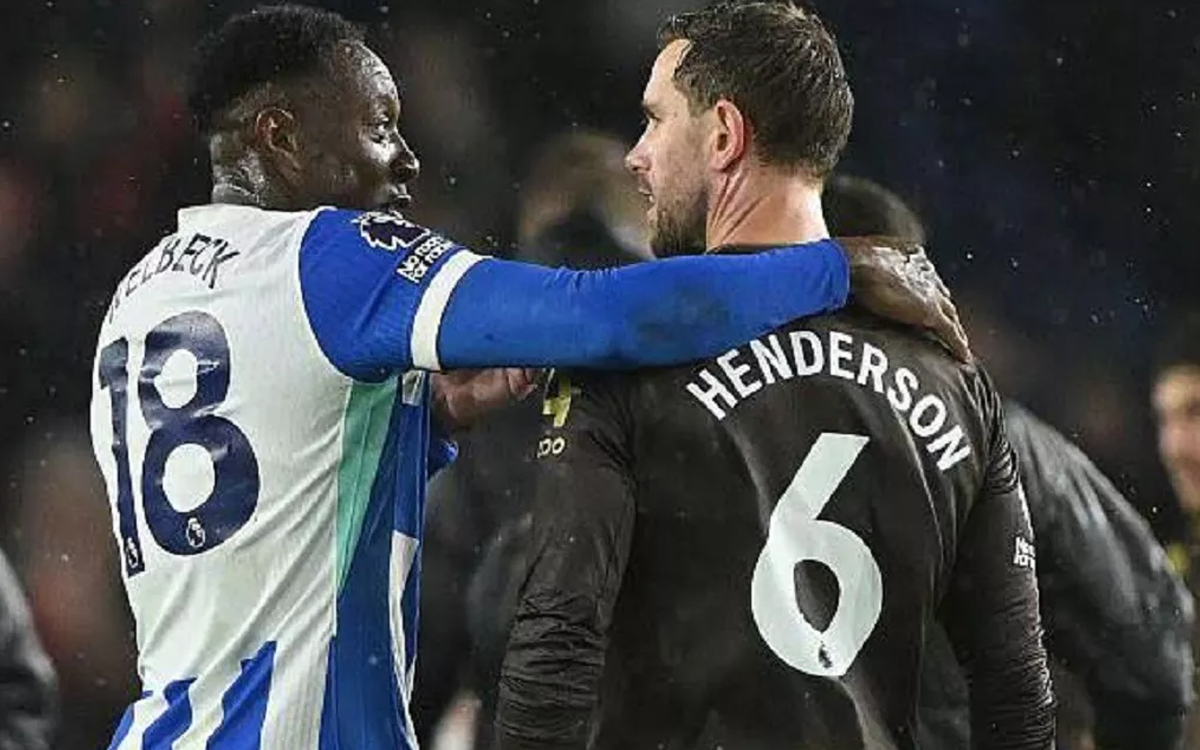 Ubah Haluan Transfer, Chelsea Bidik Danny Welbeck dan Jordan Henderson