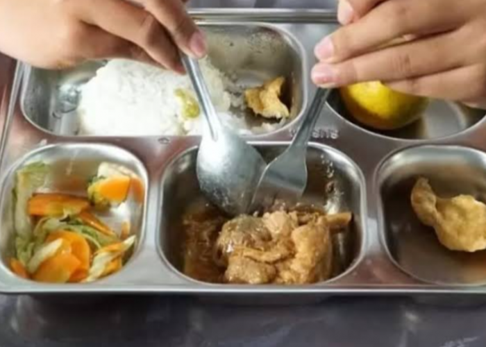 37 Siswa SMA dan SD di Baubau Keracunan Usai Santap Menu MBG, Daging Ayam Jadi Penyebab