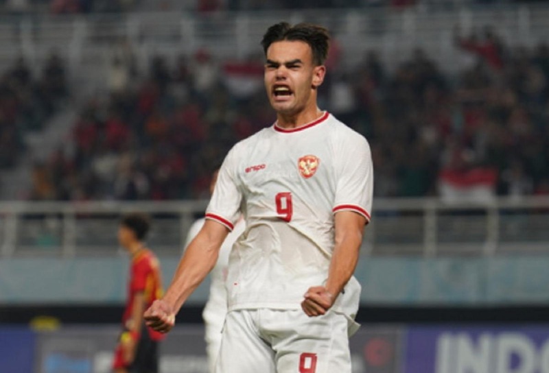 Herdman Coret Zijlstra, Jens Raven Berpeluang Debut Lawan Bulgaria