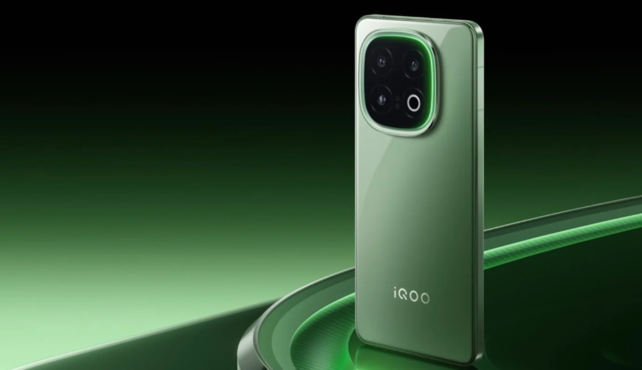 Performa Ekstrem iQOO 15 Ultra Mulai Terungkap: Pendingin Aktif, Layar 2K, Kamera Periskop Jadi Andalan!