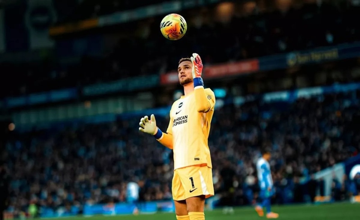 Bart Verbruggen Jadi Target Baru Chelsea, Bayern Munich Jadi Rival Berat!