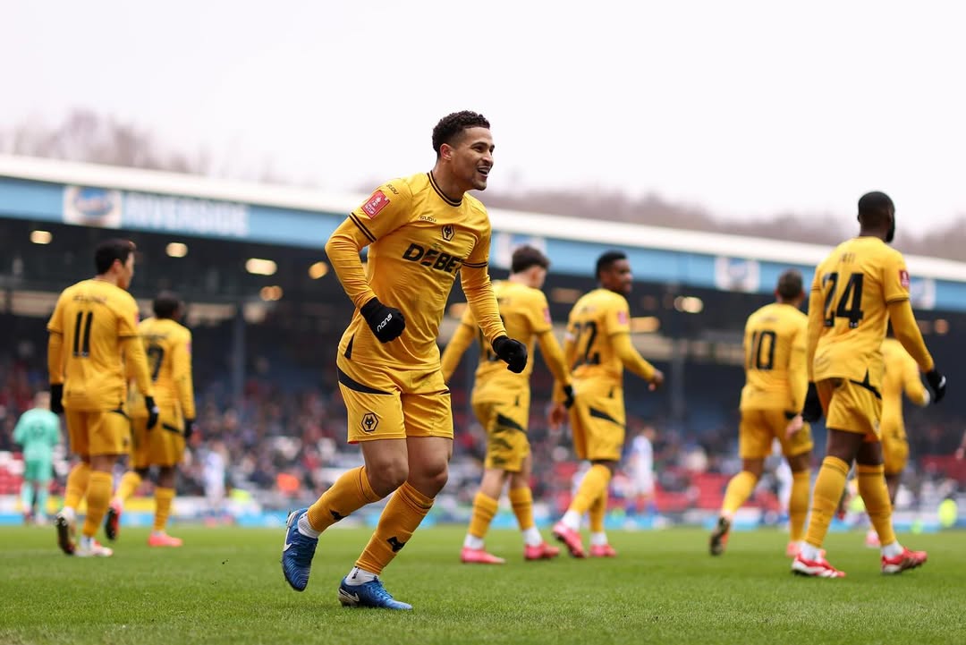 Manchester United Incar Joao Gomes, Alternatif Murah yang Menjanjikan?