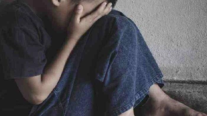 Sakit Jiwa! Pria di Kolaka Rekam Aksi Menganiaya Putri Kandung demi Rayu Istri Pulang