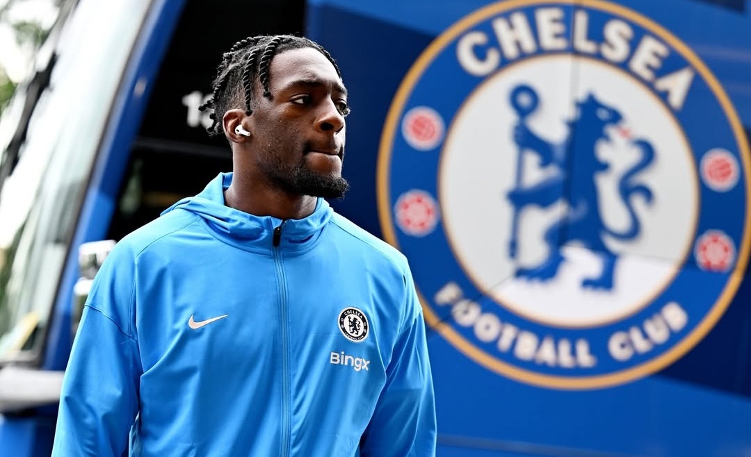 Tersingkir dari Skuad Utama, Axel Disasi Tetap Jaga Harapan di Stamford Bridge