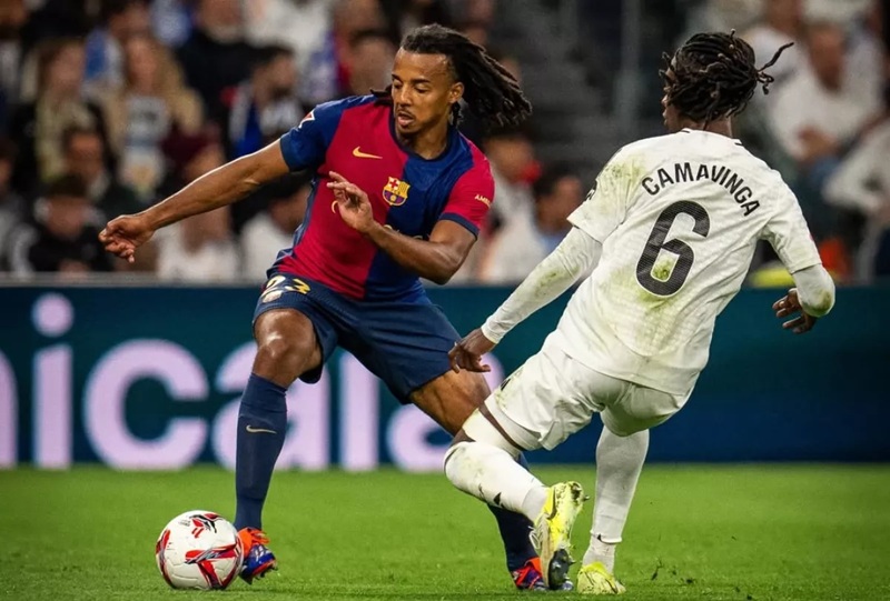 Eksodus ke Inggris? Jules Kounde Jadi Rebutan City, Liverpool, dan Chelsea