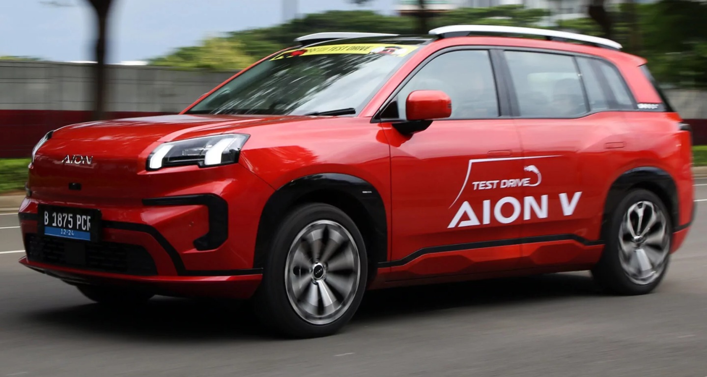 Datang ke GJAW 2025, Bisa Test Drive Mobil dan Motor Baru  