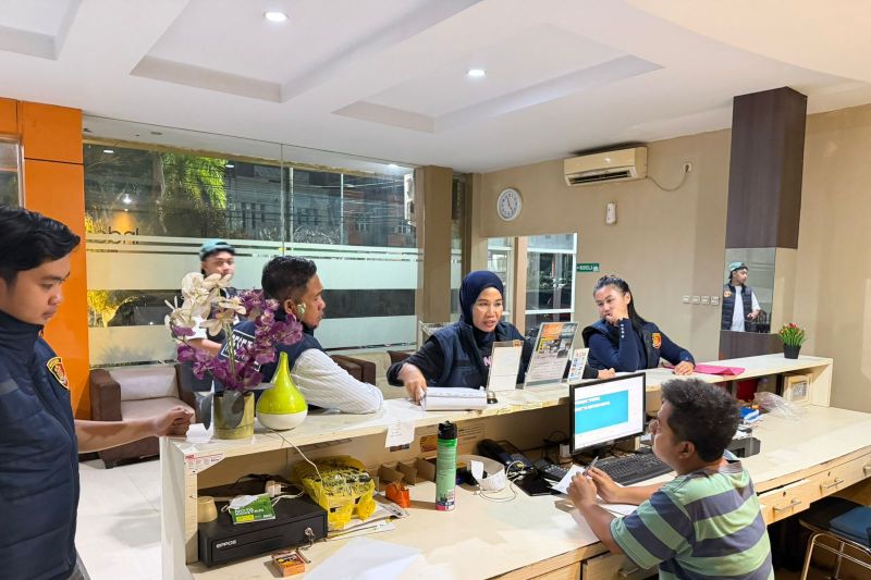 7 Pasangan Mesum Diamankan Polisi Saat Asyik di Kamar Hotel Kendari