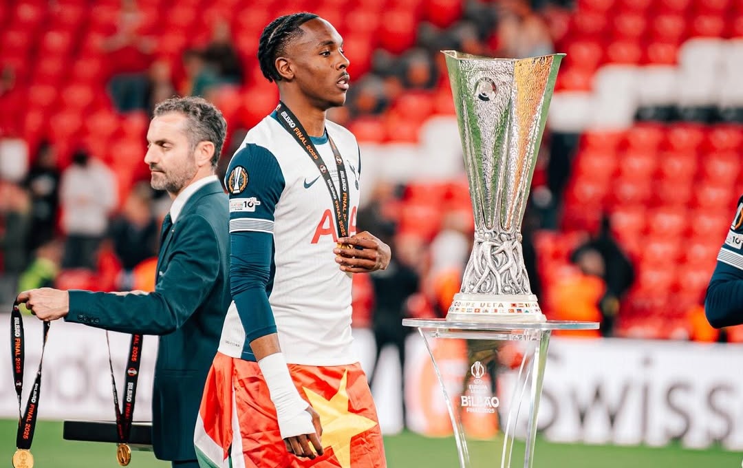 Tottenham Pasang Syarat Jual Putus untuk Mathys Tel, Roma Tertarik?