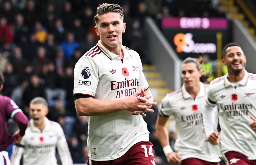 Prediksi Sunderland vs Arsenal: Duel Panas Perebutan Empat Besar!