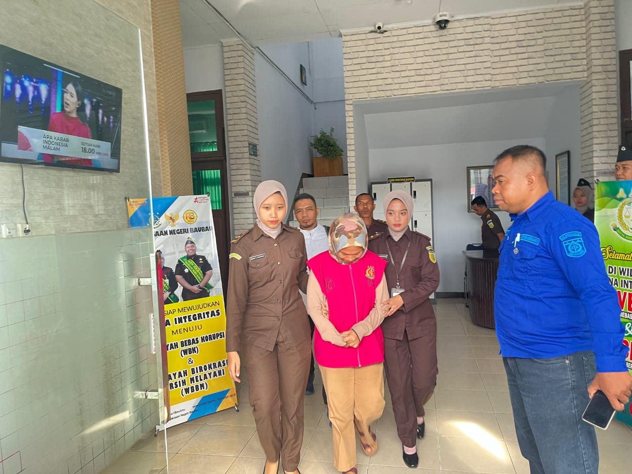 Curi Uang Nasabah Rp360 Juta, Kejari Baubau Jebloskan Eks Karyawan Terbaik Mandiri Taspen ke Tahanan  