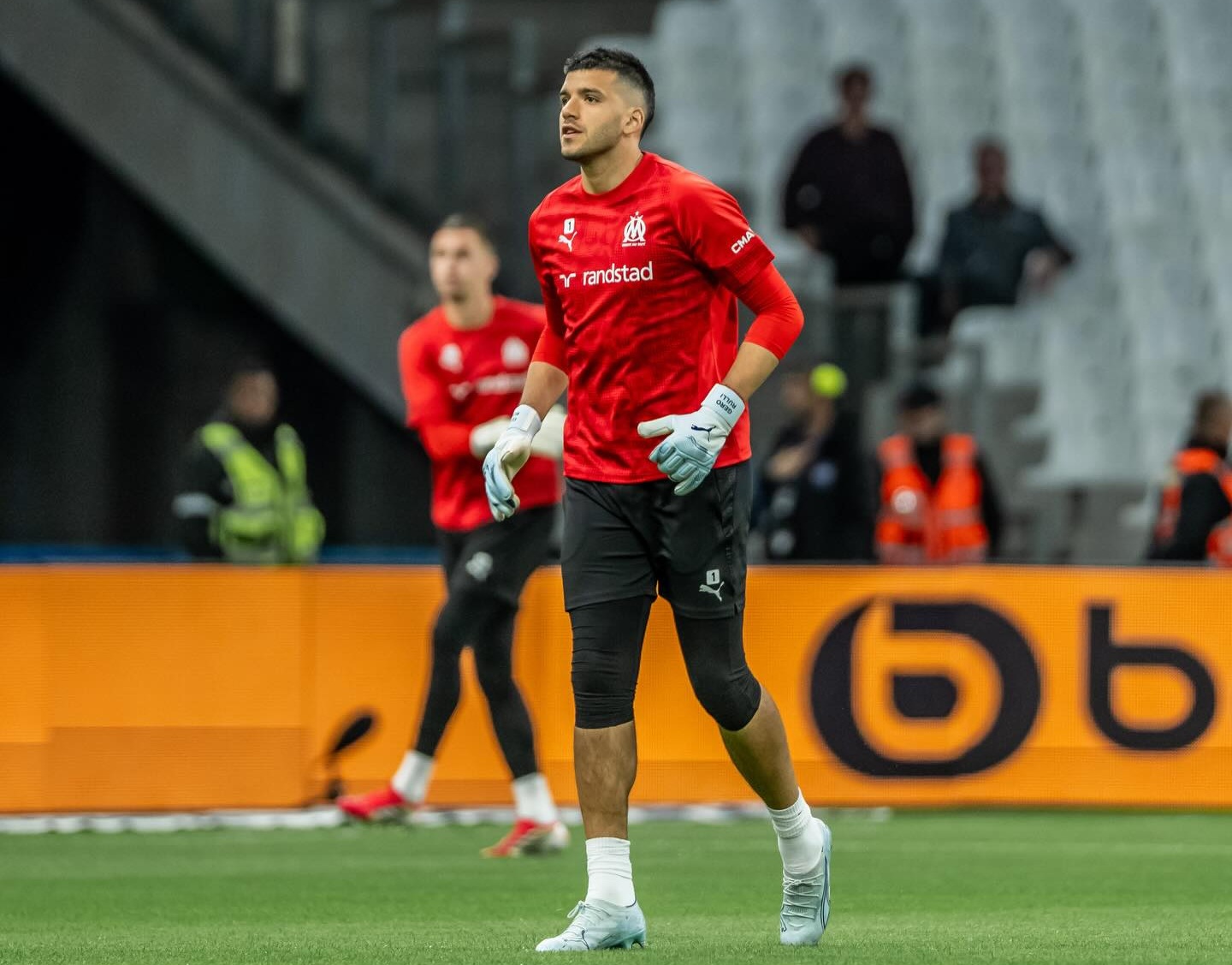 Marseille Berpeluang Lepas Geronimo Rulli ke Manchester City, Negosiasi Dimulai!