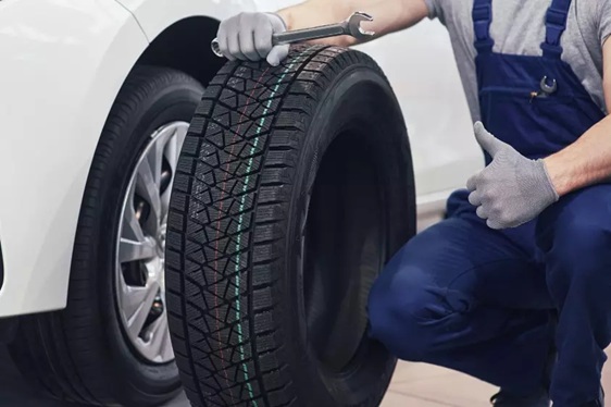 Jangan Sepelekan Ban Mobil, Ini 7 Tips Perawatan yang Wajib Dilakukan Agar Aman dan Tahan Lama