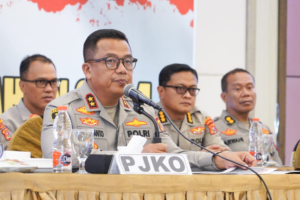 Kapolri Mutasi Kapolda Sultra Irjen Pol Dwi Irianto
