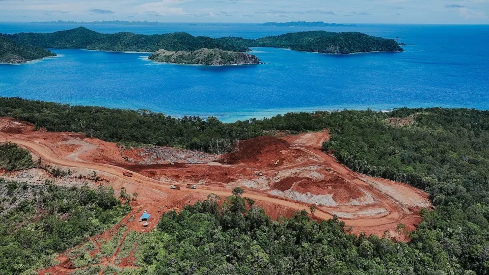Kaget! Pemerintah Akui Tambang di Hutan Lindung Raja Ampat Legal