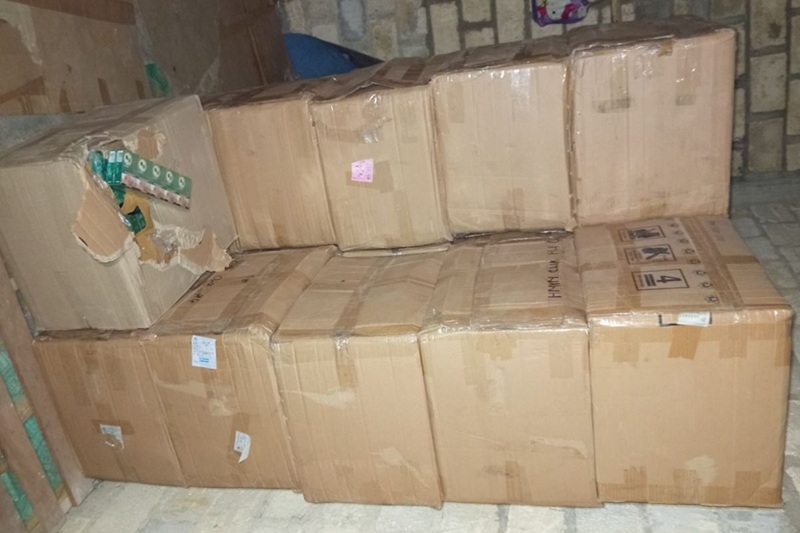 Gudang Penimbunan Rokok Ilegal di Baubau Dibongkar Aparat Bea Cukai Kendari