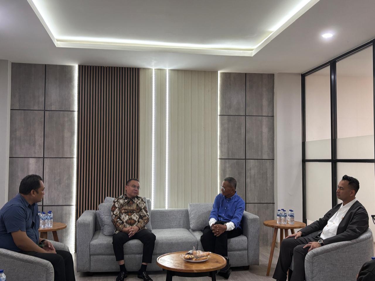 Kunjungi Kantor Disway, Sufmi Dasco dan Raffi Ahmad Langsung Minta Maaf ke Dahlan Iskan