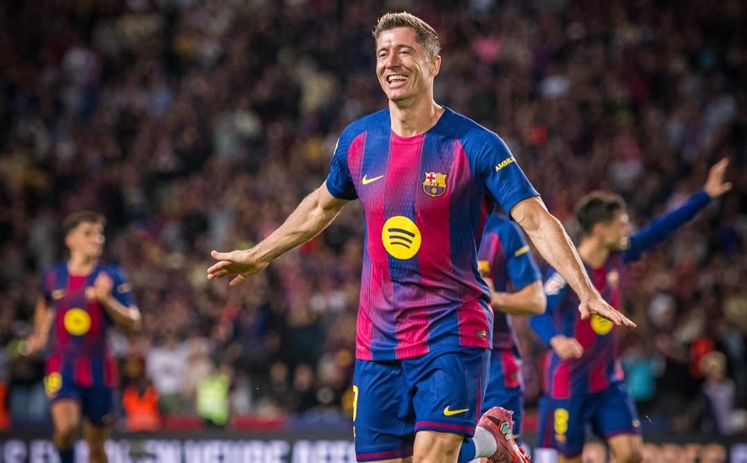 Lewandowski Tenang Hadapi Masa Depan; Kane Masuk Radar Barcelona