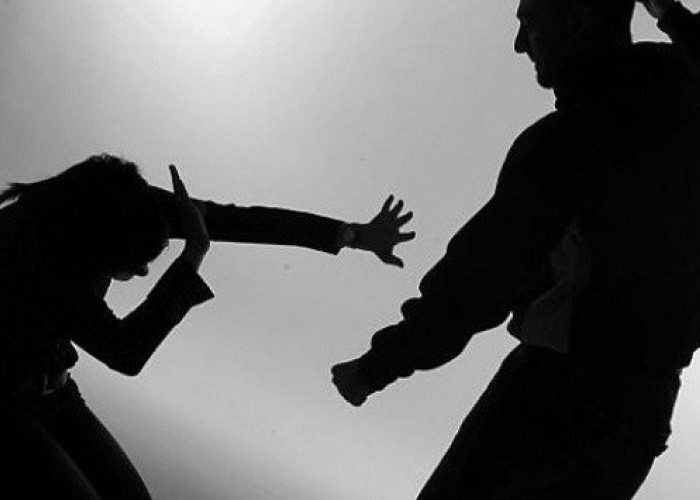 Cemburu Mantan Punya Kekasih Baru, Pria di Kendari Cekik dan Banting Korban hingga Tersungkur