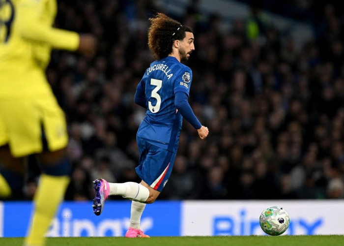 Manchester United Siap Bajak Marc Cucurella dari Chelsea