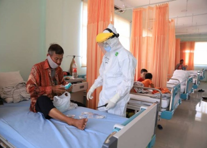 Program JKS Sultra Diluncurkan: Solusi Biaya Berobat di Luar BPJS untuk Warga Kurang Mampu