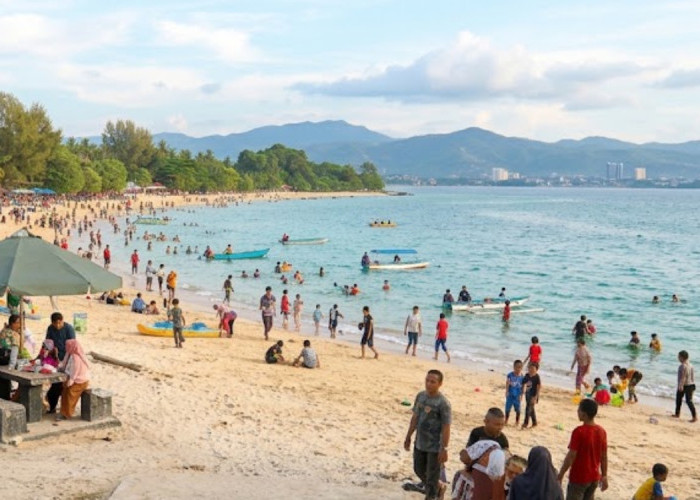 Kunci Sukses Pantai Nambo Sumbang PAD Rp1,2 Miliar: Revitalisasi hingga Berantas Pungli
