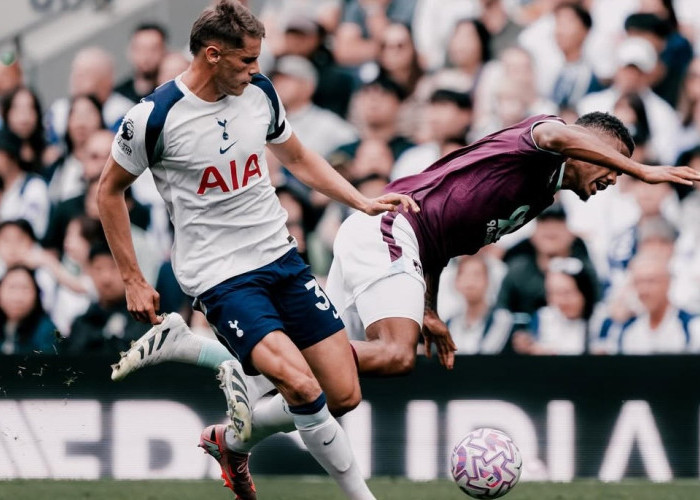 Real Madrid Tertarik Rekrut Pilar Pertahanan Spurs: Micky van de Ven Jadi Incaran Baru!