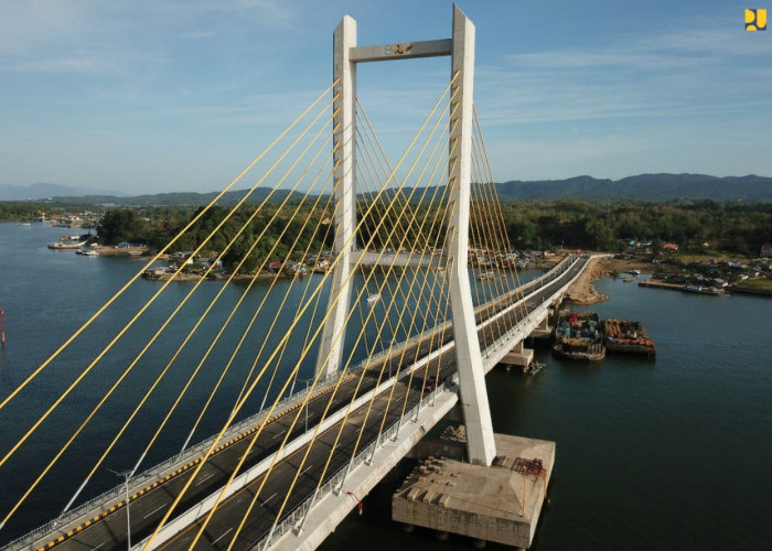 Pengumuman! Warga Sultra Dilarang Aktivitas dan Perdagangan di Jembatan Teluk Kendari