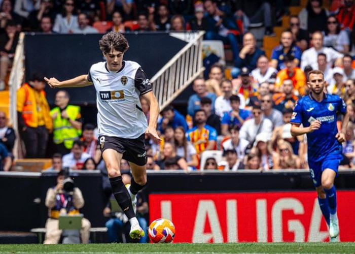 Harapan Manchester United Dapatkan Javi Guerra dari Valencia Kandas