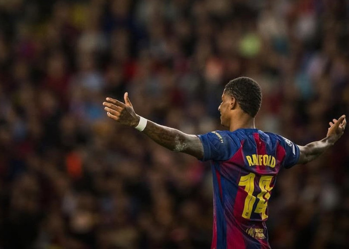 Barcelona Pertimbangkan Permanenkan Rashford