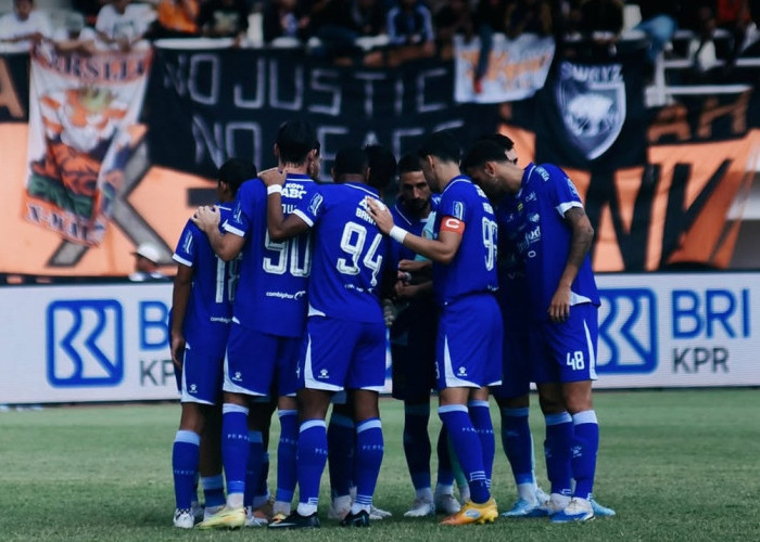 Drama Klasemen Super League! Persib dan Borneo FC Saling Sikut, Persis Solo di Ambang Jurang