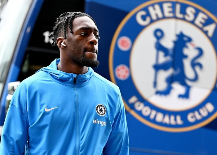 Tersingkir dari Skuad Utama, Axel Disasi Tetap Jaga Harapan di Stamford Bridge