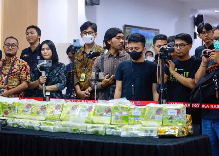BNN Bongkar Jaringan Narkoba di Sultra, 2 Kg Sabu dalam Koper Diamankan di Bandara Haluoleo