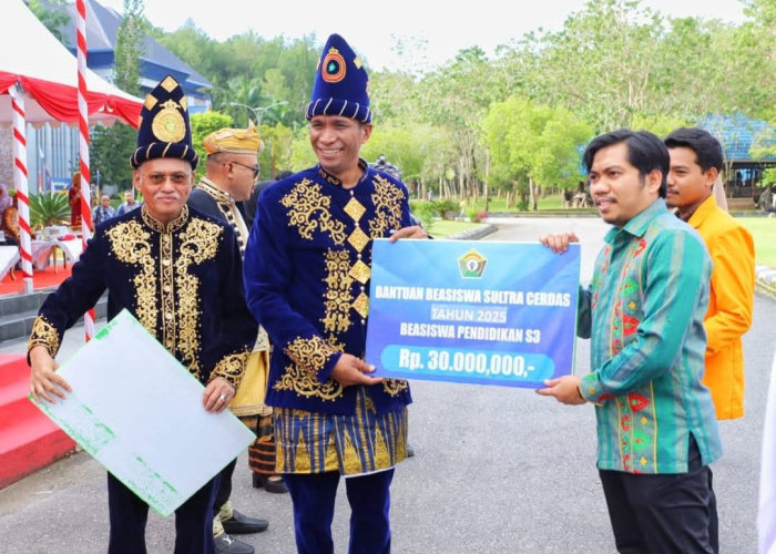 Pemprov Sultra Siapkan Rp10,2 Miliar untuk Seragam Gratis Siswa SMA/SMK