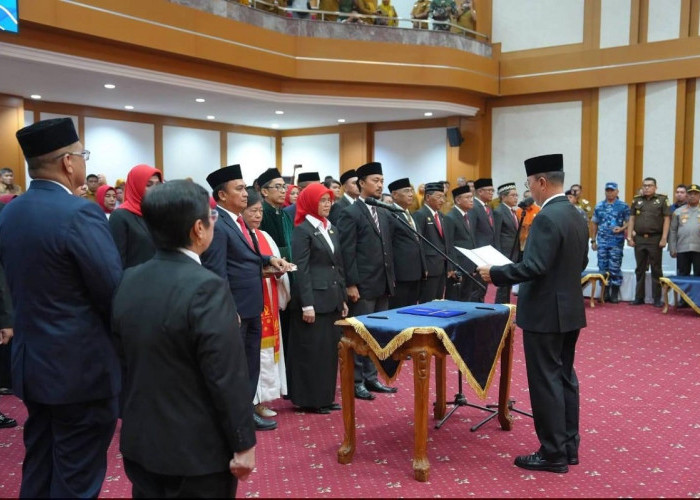 Dongkrak Pelayanan Publik, Gubernur Sultra Andi Sumangerukka Rotasi Puluhan Pejabat dari Kadis hingga Apoteker