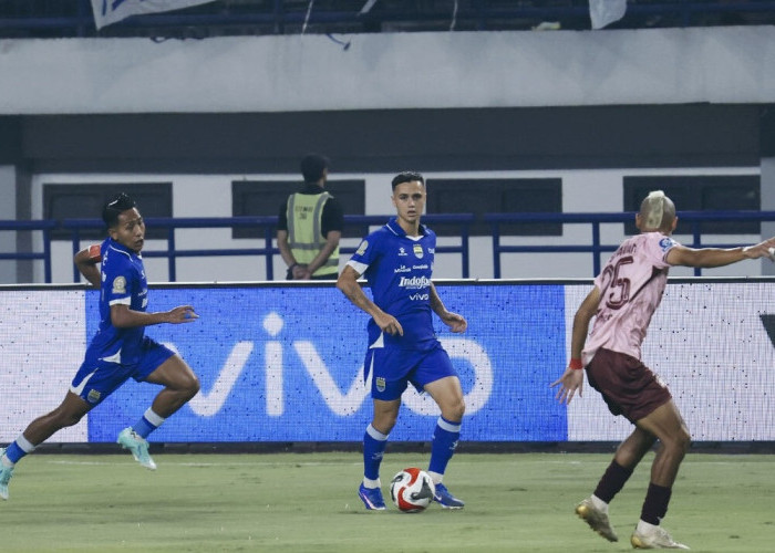 Prediksi Dewa United vs Persib: Adu Mekanik Lini Tengah Demi Poin Krusial