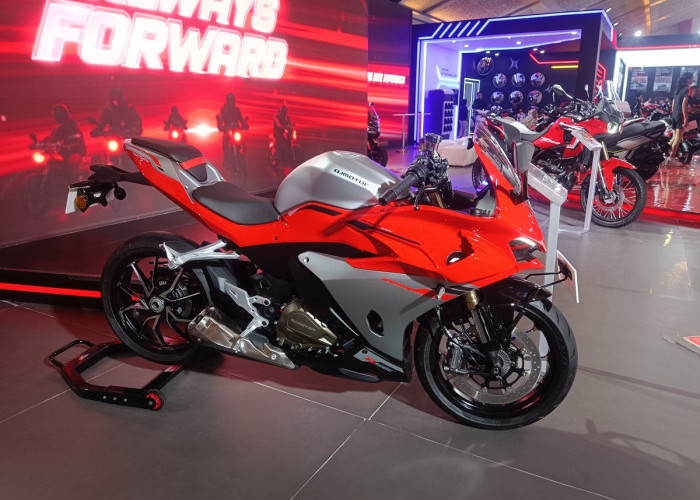 QJMotor Rilis Tourino 250 DX dan SRK 250 RA, Motor Tangguh Harga Rp40 Jutaan