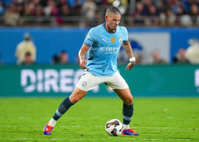 Kalvin Phillips Berpotensi Tinggalkan Man City, Wolves dan Burnley Siaga!