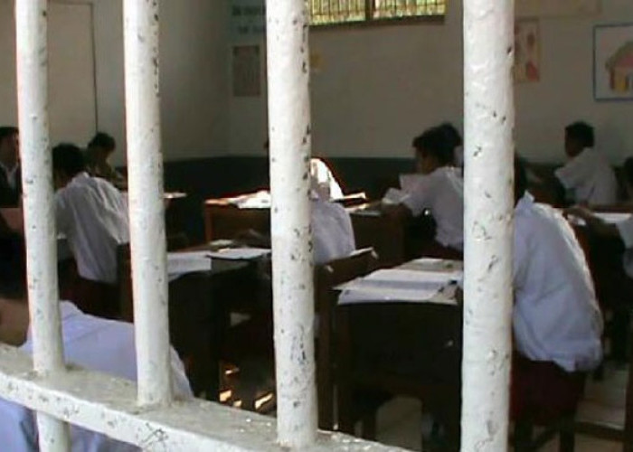 Jeruji Besi Bukan Penghalang, Puluhan Warga Binaan Lapas Kendari Kejar Masa Depan Lewat Sekolah Paket B & C