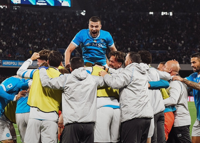 Prediksi Napoli vs Frankfurt: Tuan Rumah Lebih Siap Rebut Poin Penuh!