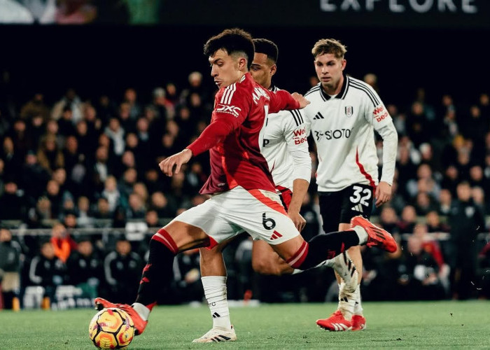 Lisandro Martinez Jadi Target Serius Barcelona