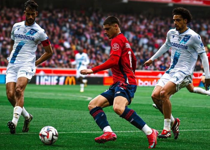Derby Manchester Memanas di Bursa Transfer, United dan City Saling Sikut Berburu Winger Lille