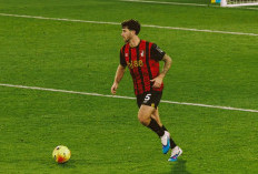 Roma Gigit Jari? Marcos Senesi Diburu Chelsea hingga Atletico Madrid